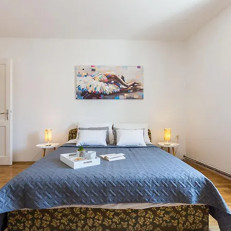Gajeta 2br With City View Apartment Zadar