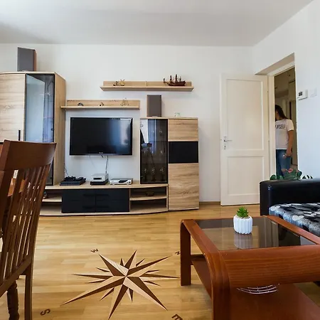 Gajeta 2br With City View *