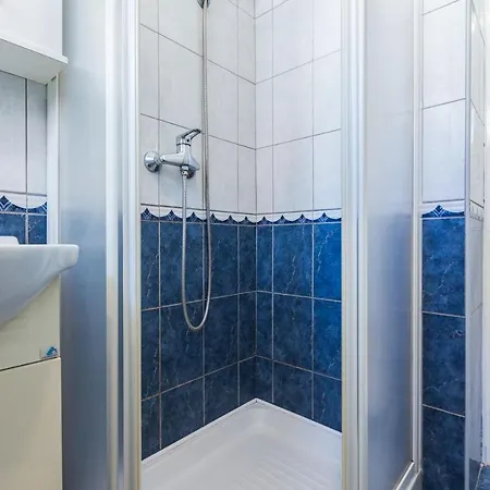 Gajeta 2br With City View Apartment